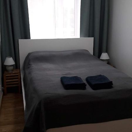 Kurzemites Apartamenti Kuldīga المظهر الخارجي الصورة